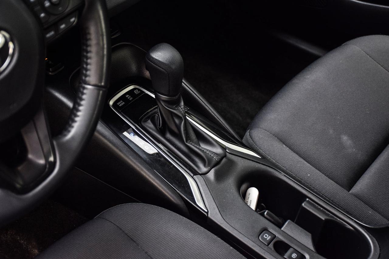 2023 Toyota Corolla Hybrid LE AWD / NO ACCIDENT / CARPLAY / BSM / HTD SEATS Photo