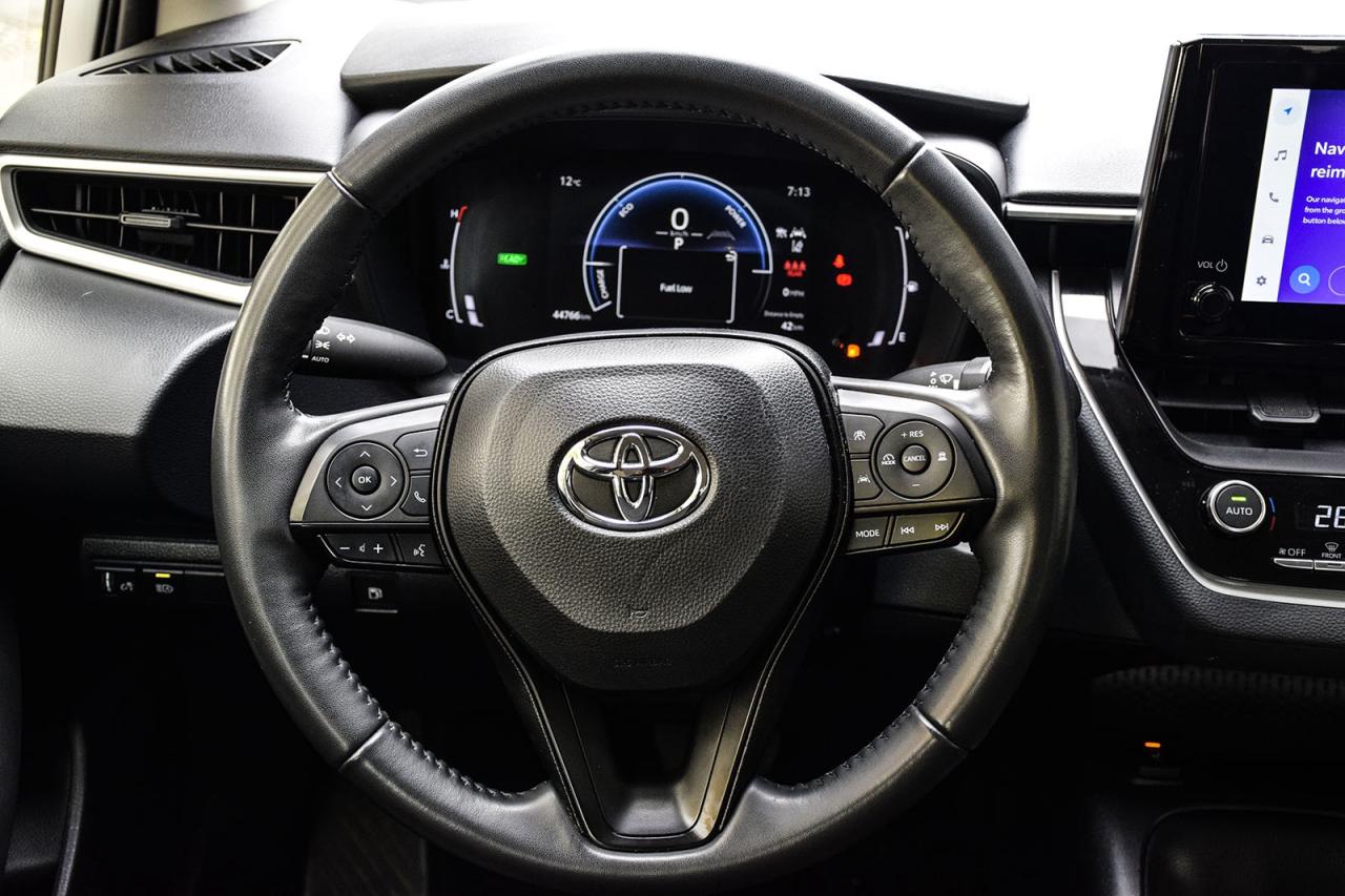 2023 Toyota Corolla Hybrid LE AWD No Accident Carplay BSM Heated Seats Photo