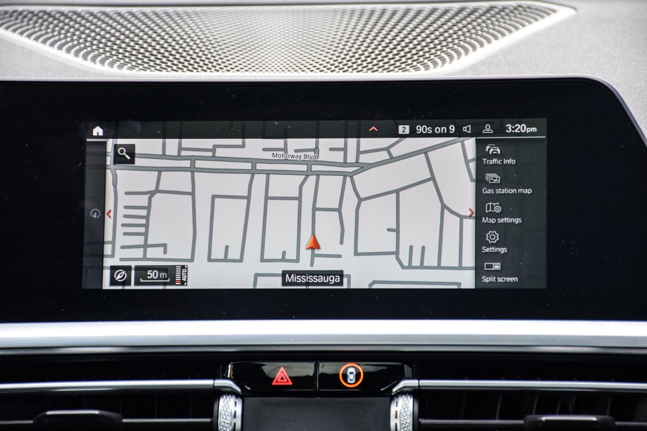 2021 BMW 3 Series 330i xDrive AWD / NO ACCIDENT/SUNROOF/LEATHER/NAVI Photo