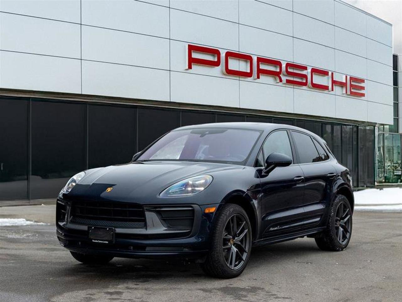 2023 Porsche Macan T Blue Photo