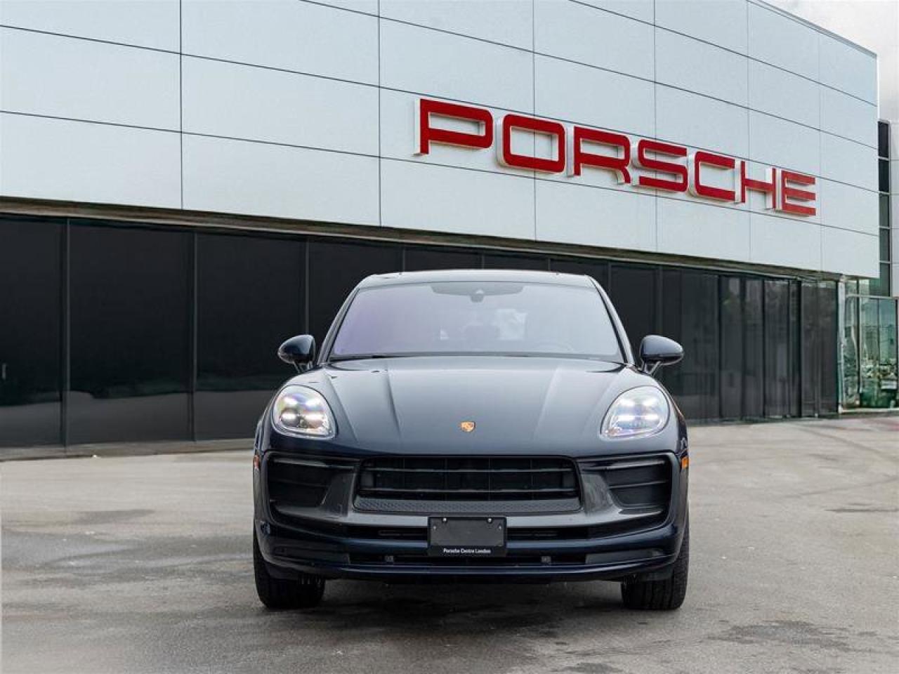 2023 Porsche Macan T Blue Photo