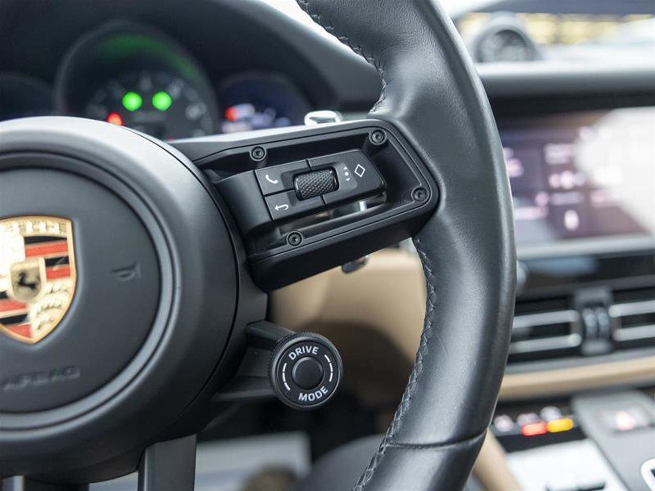 2023 Porsche Macan T Blue Photo