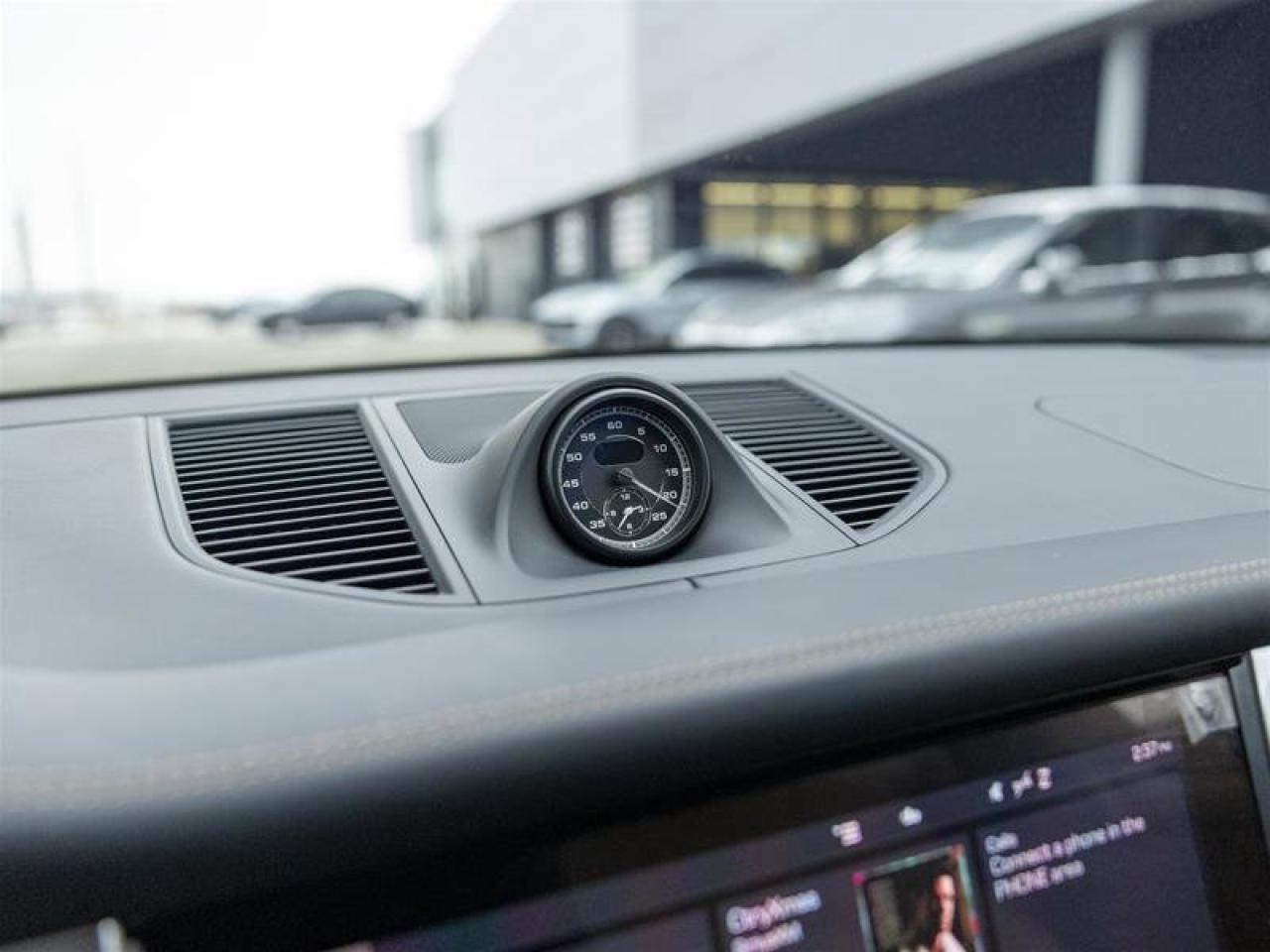 2023 Porsche Macan T Blue Photo