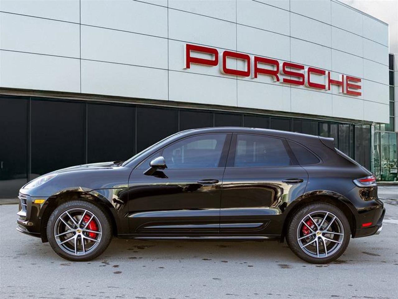 2023 Porsche Macan S Black Photo