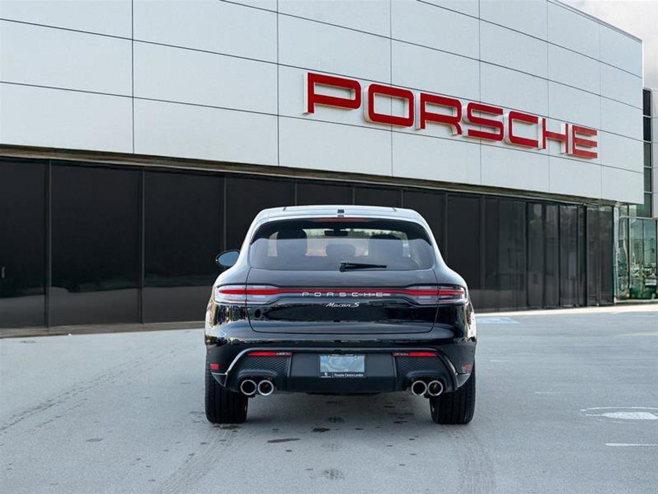 2023 Porsche Macan S Black Photo