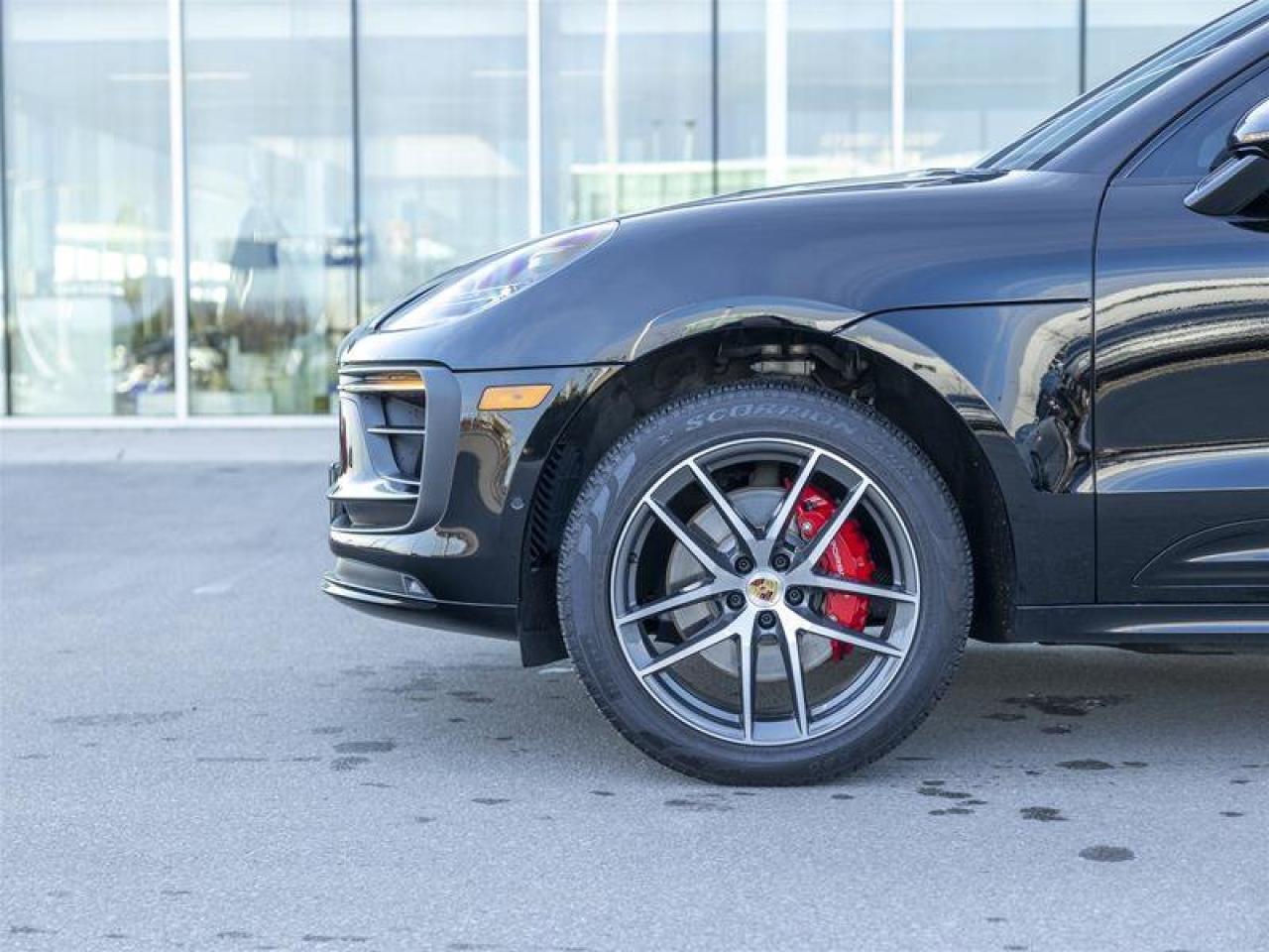 2023 Porsche Macan S Black Photo