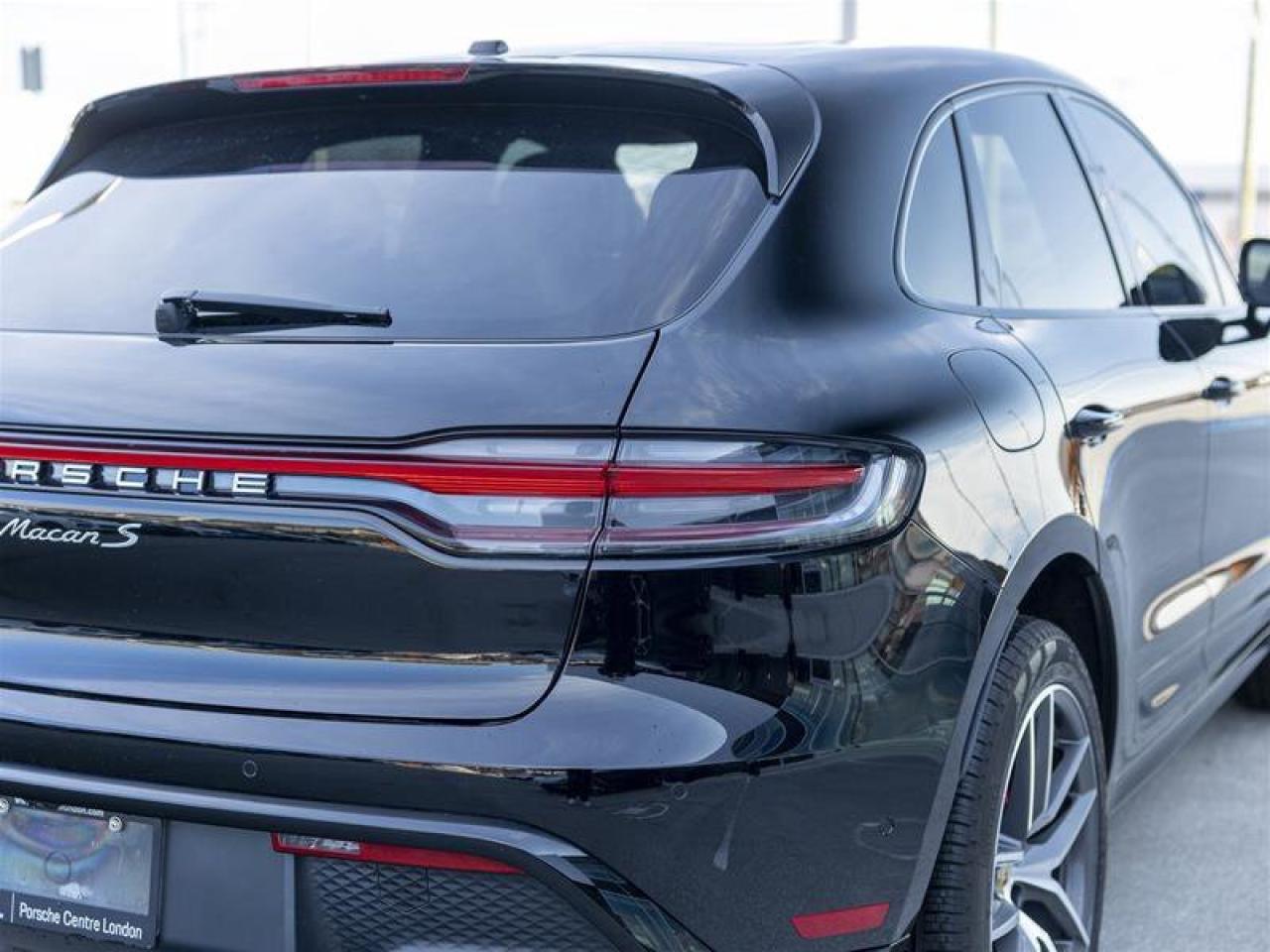 2023 Porsche Macan S Black Photo
