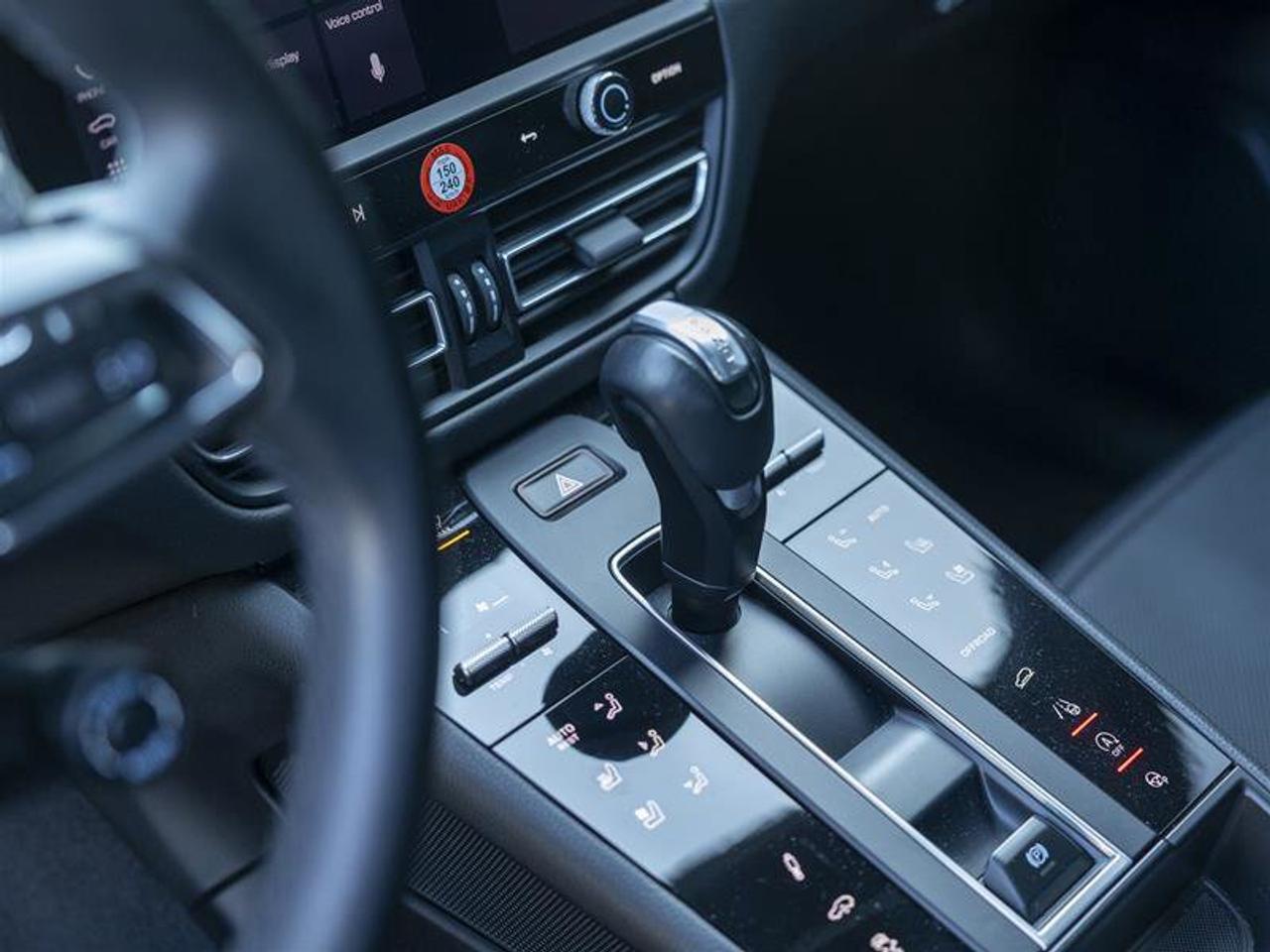 2023 Porsche Macan S Black Photo