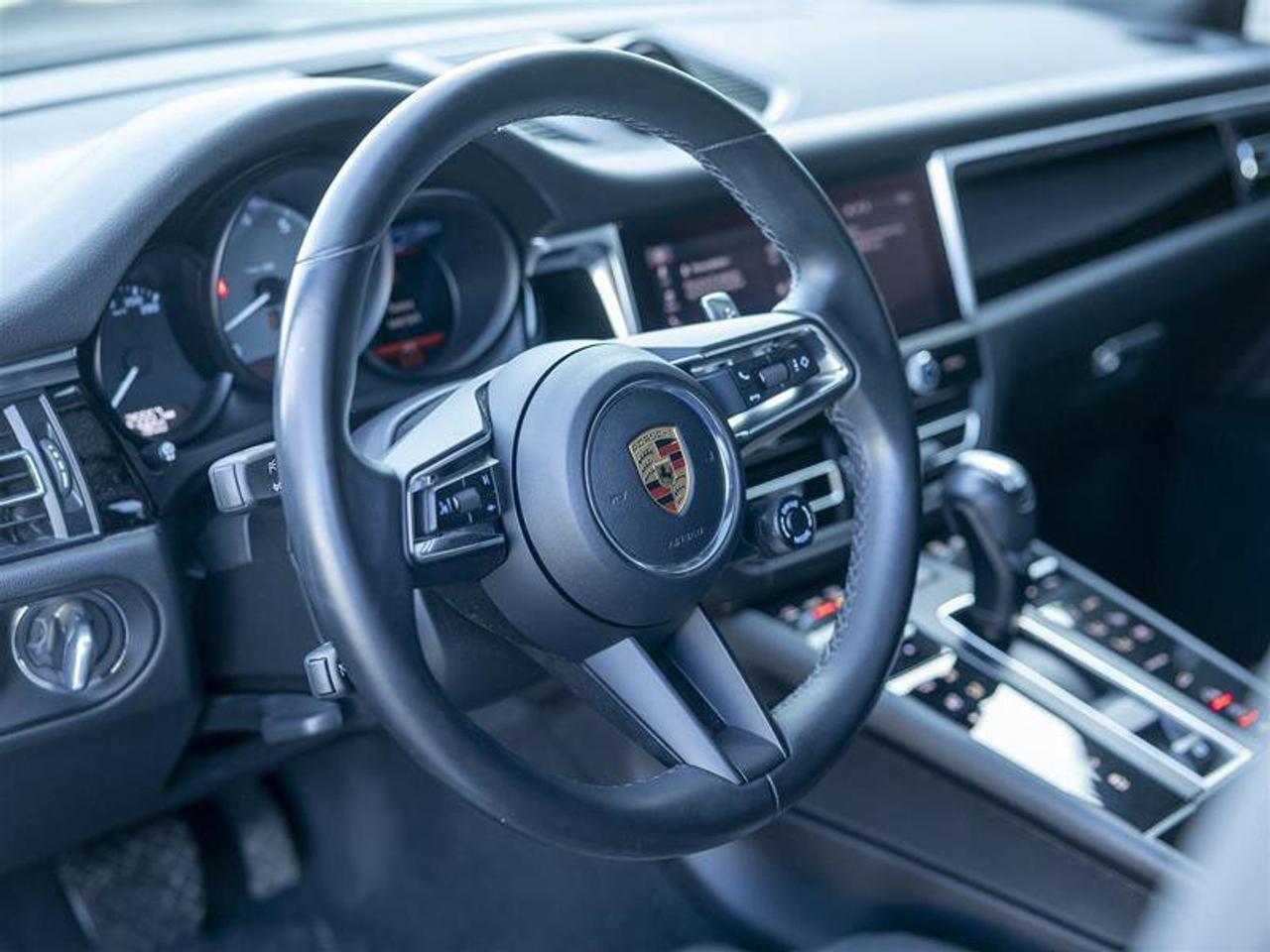 2023 Porsche Macan S Black Photo
