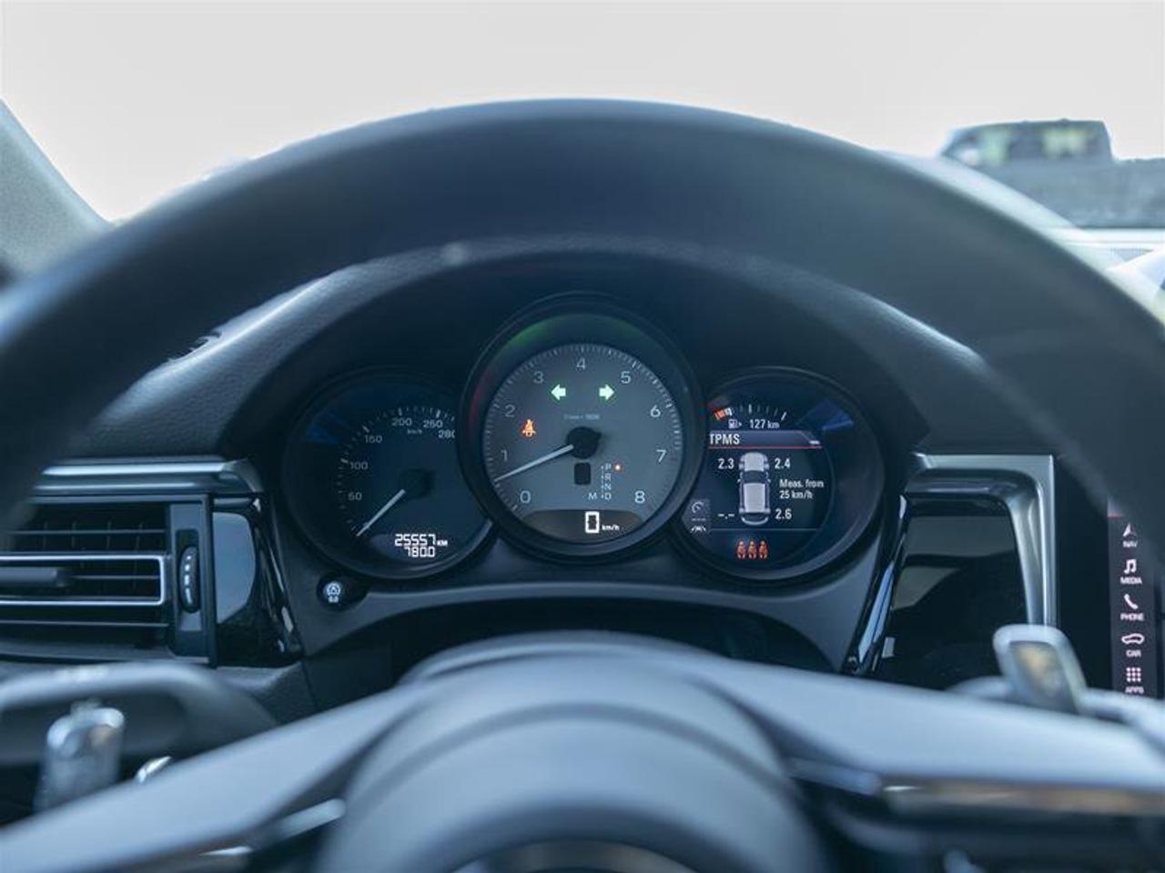 2023 Porsche Macan S Black Photo