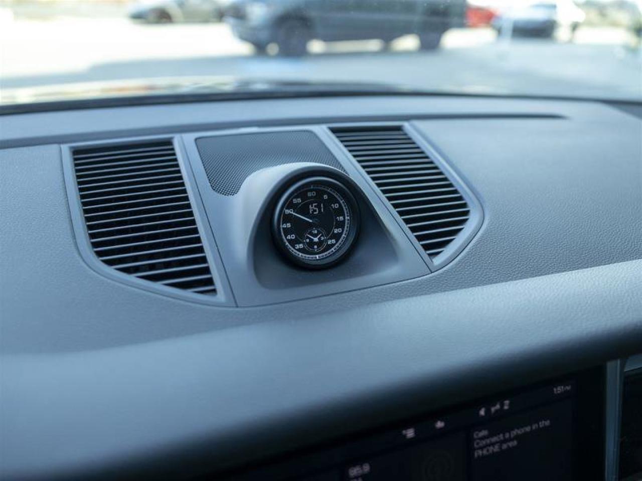 2023 Porsche Macan S Black Photo