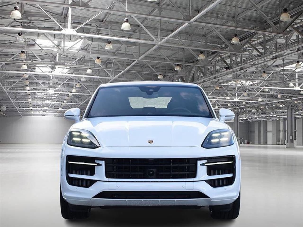 2024 Porsche Cayenne S White Photo