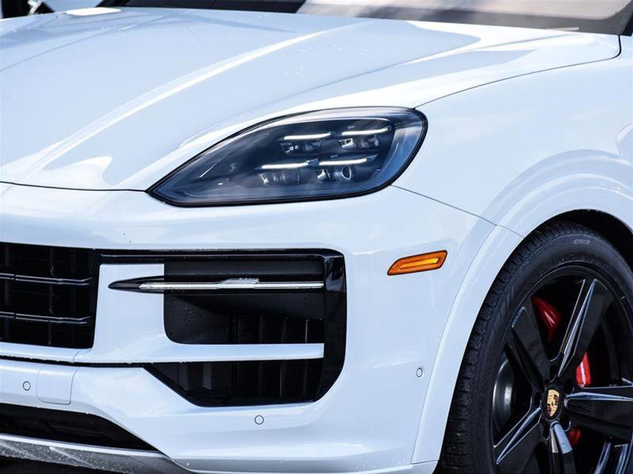 2024 Porsche Cayenne S White Photo2