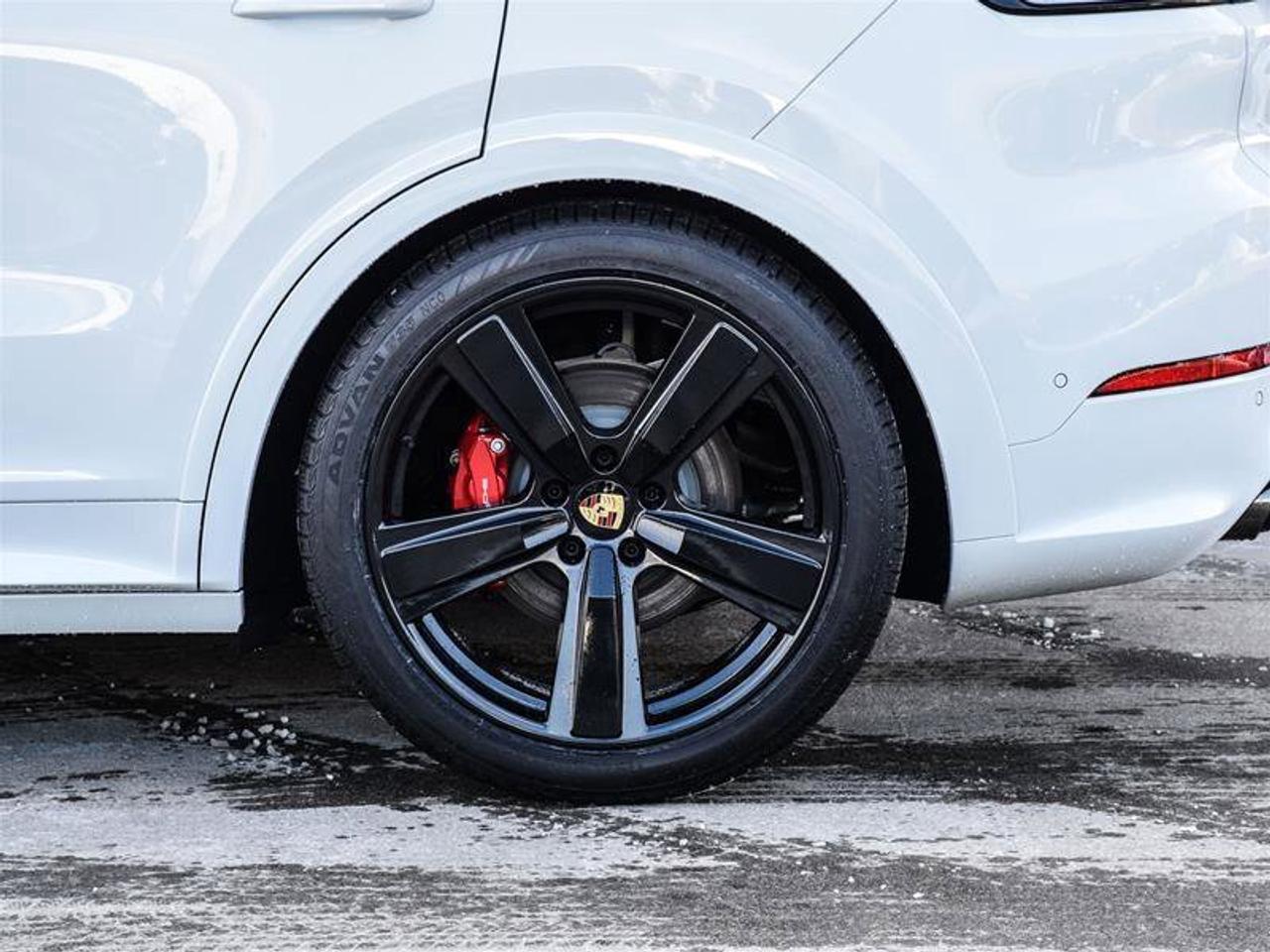 2024 Porsche Cayenne S White Photo