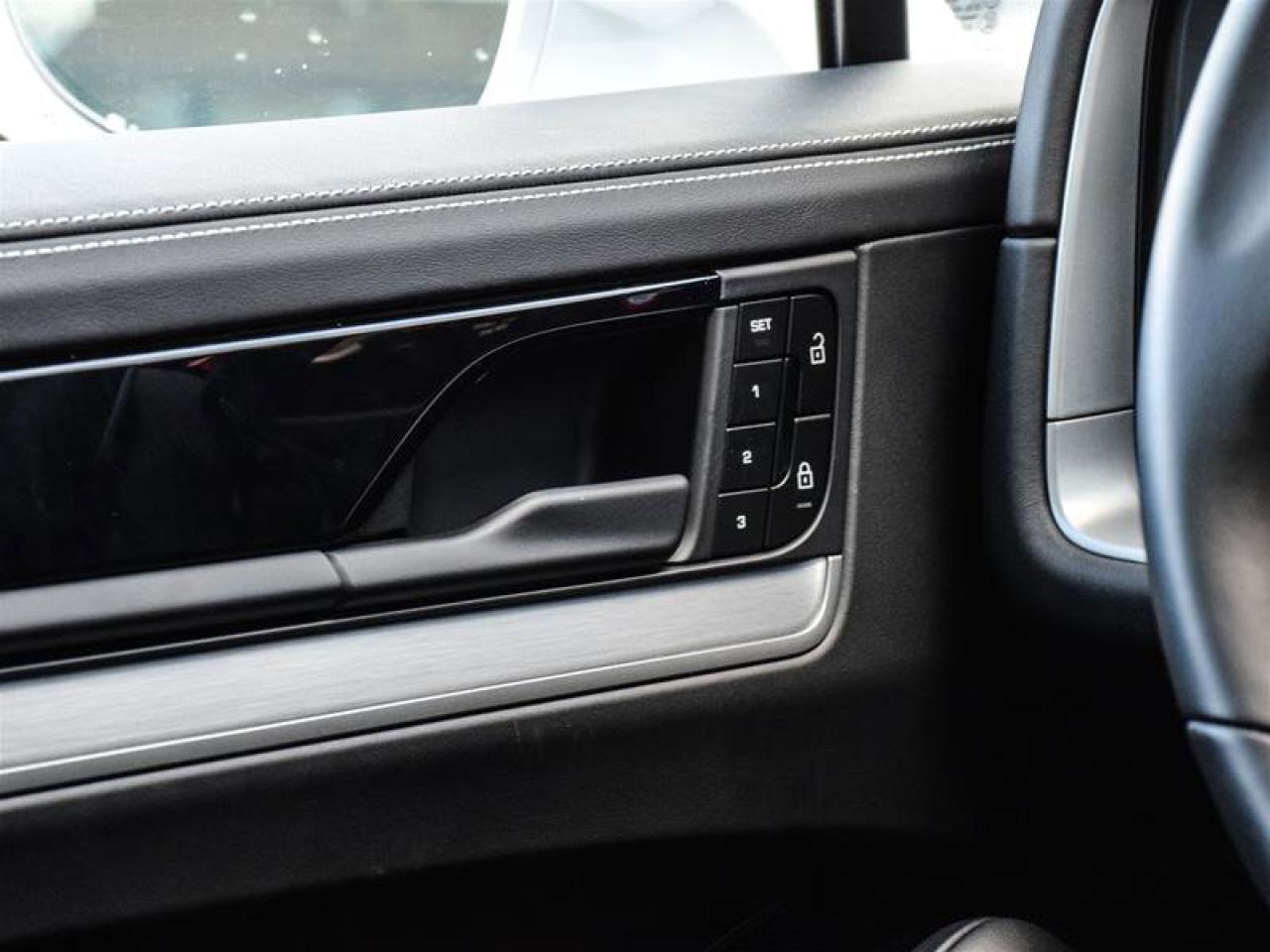 2024 Porsche Cayenne S White Photo