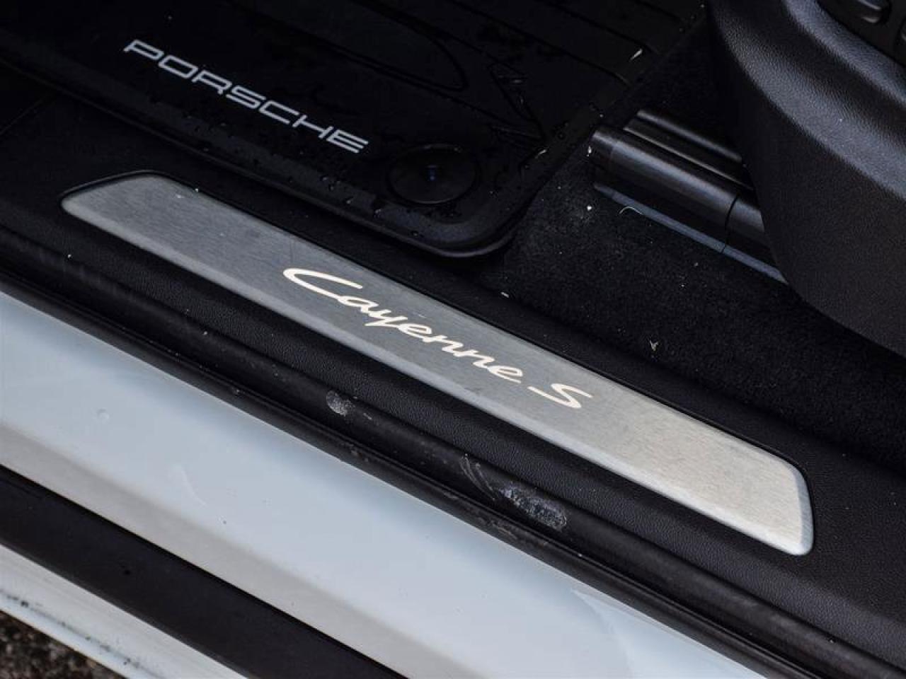 2024 Porsche Cayenne S White Photo