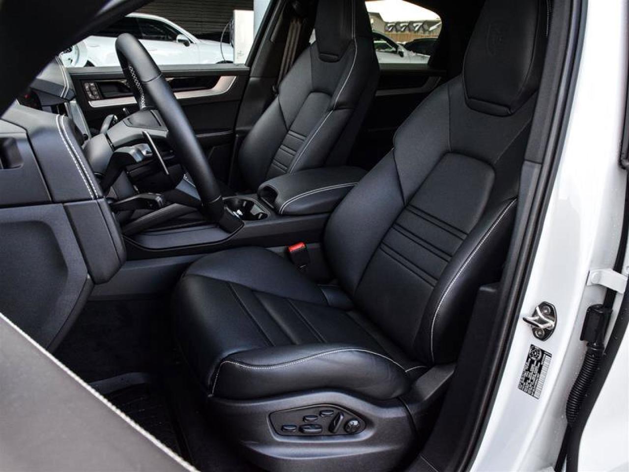 2024 Porsche Cayenne S White Photo