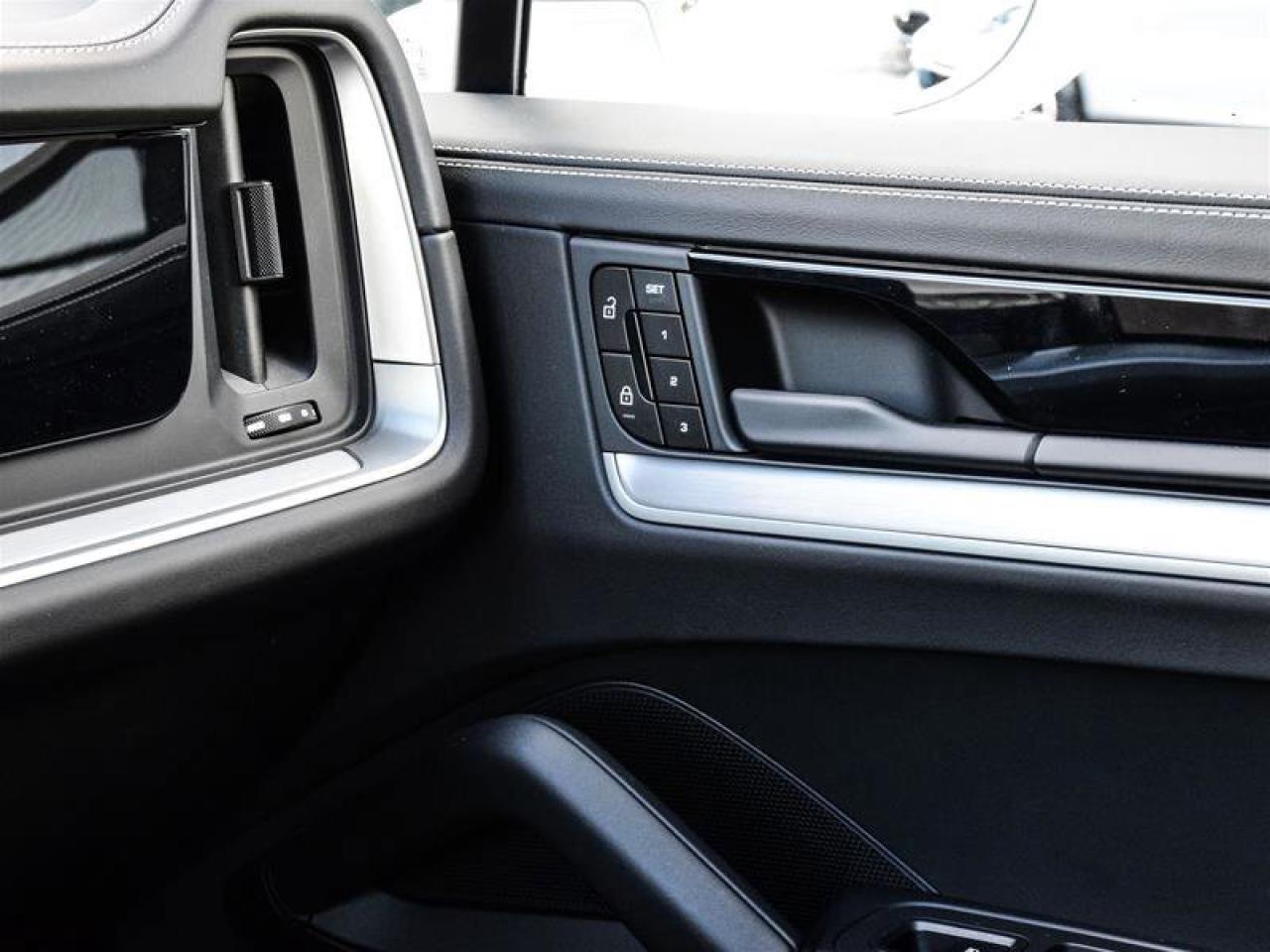 2024 Porsche Cayenne S White Photo