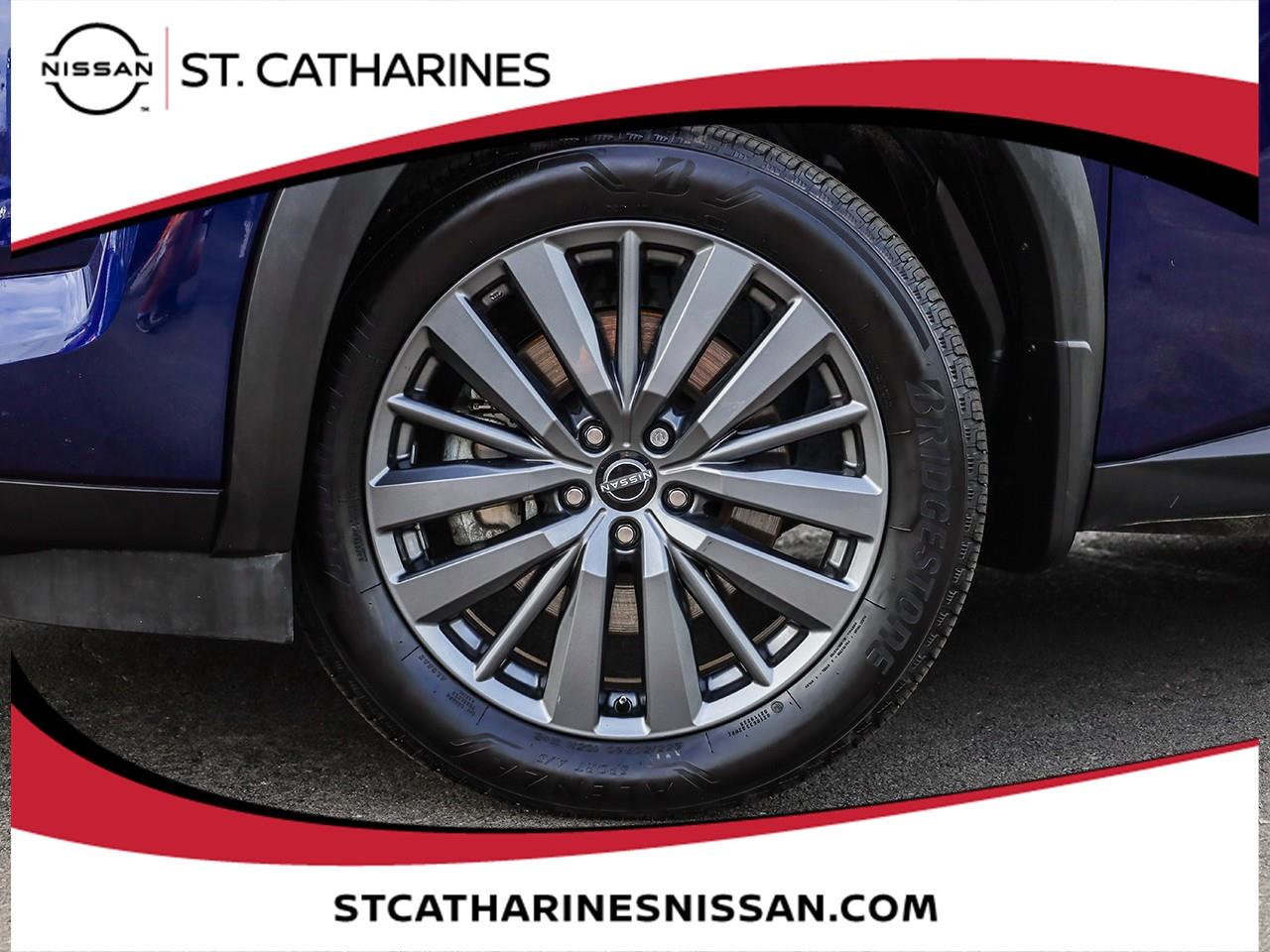 2025 Nissan Pathfinder SL Photo