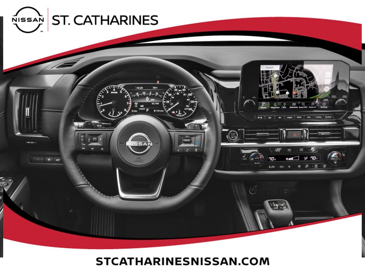 2025 Nissan Pathfinder SL Photo