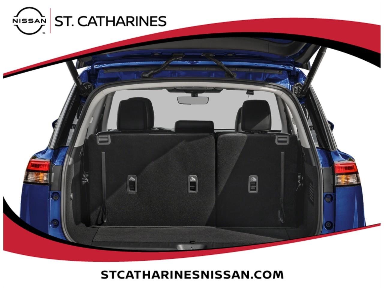 2025 Nissan Pathfinder SL Photo