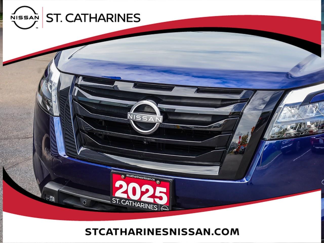 2025 Nissan Pathfinder SL Photo