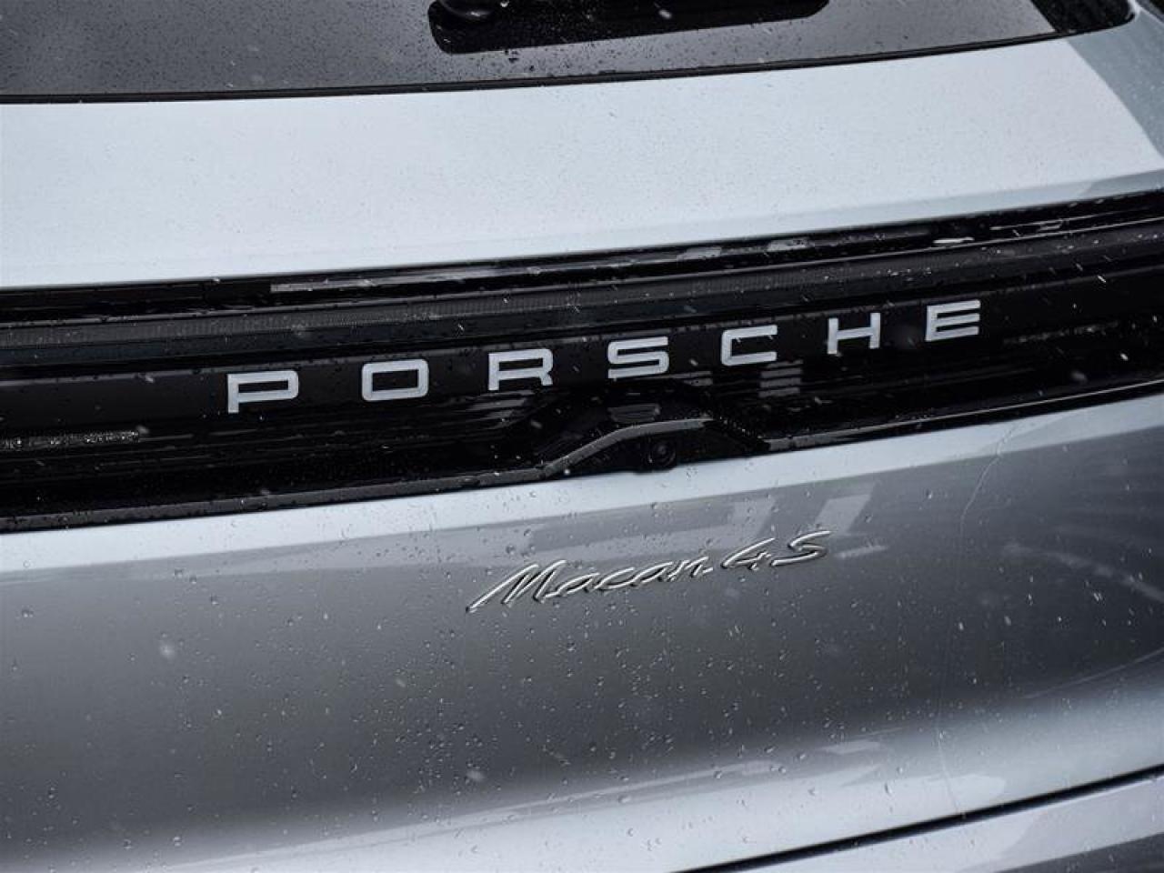 2025 Porsche Macan Electric 4S Silver Photo
