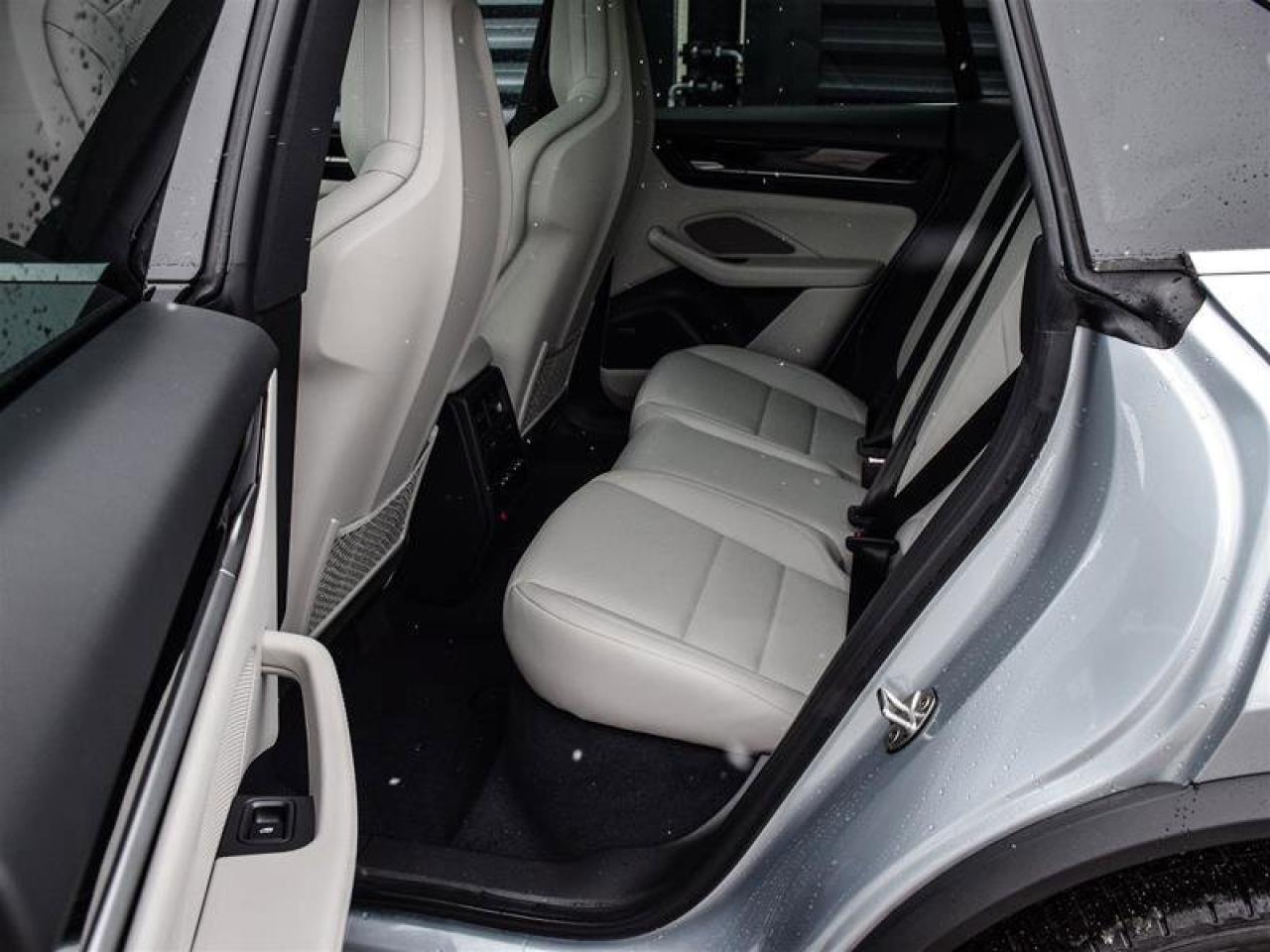 2025 Porsche Macan Electric 4S Silver Photo