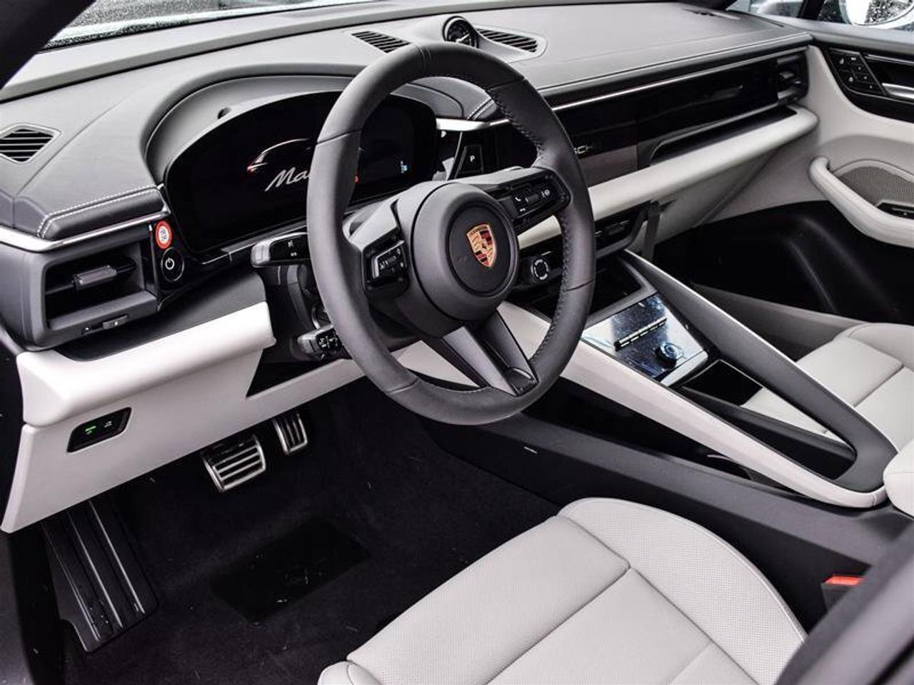 2025 Porsche Macan Electric 4S Silver Photo