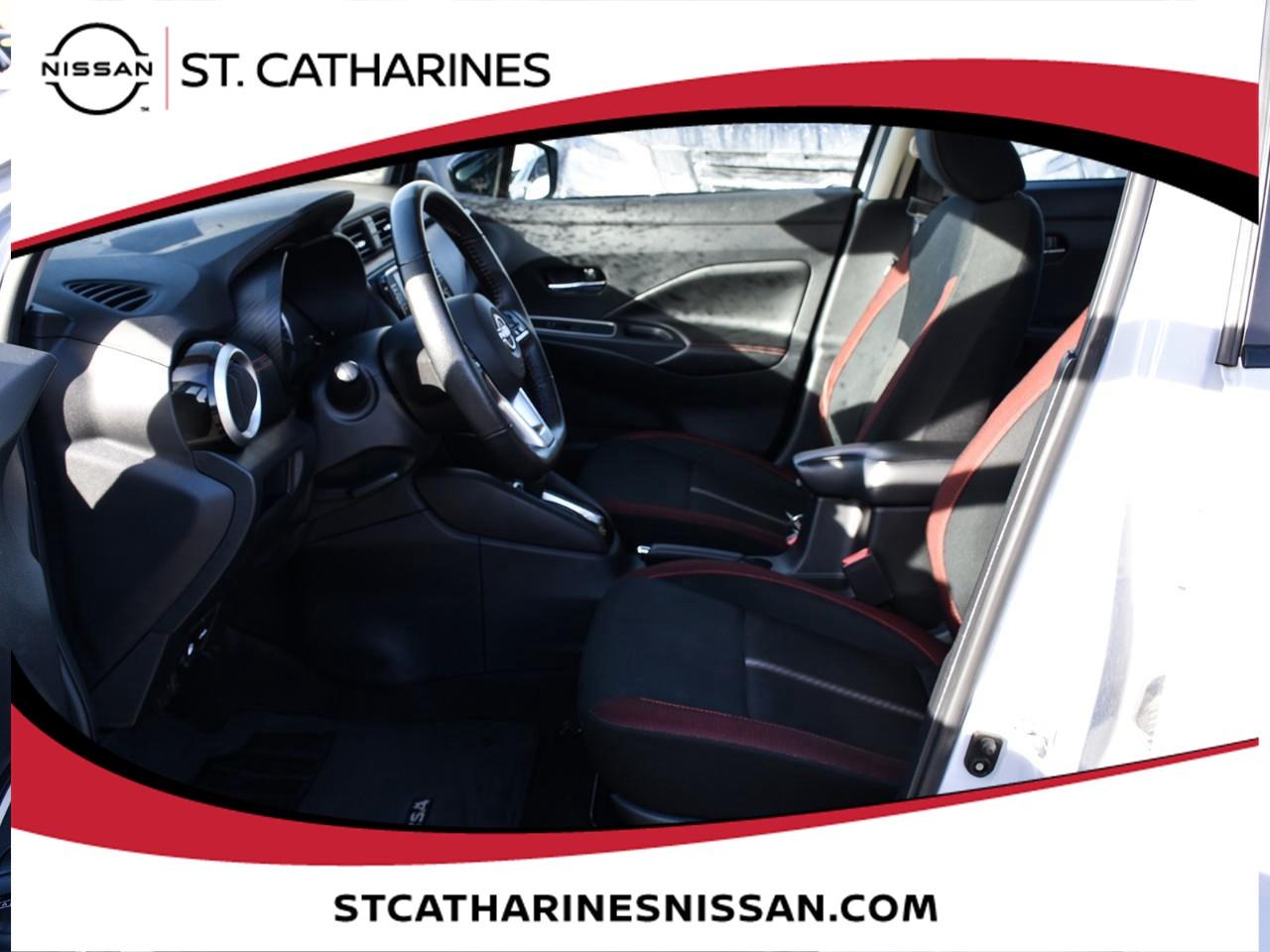 2023 Nissan Versa SR Photo