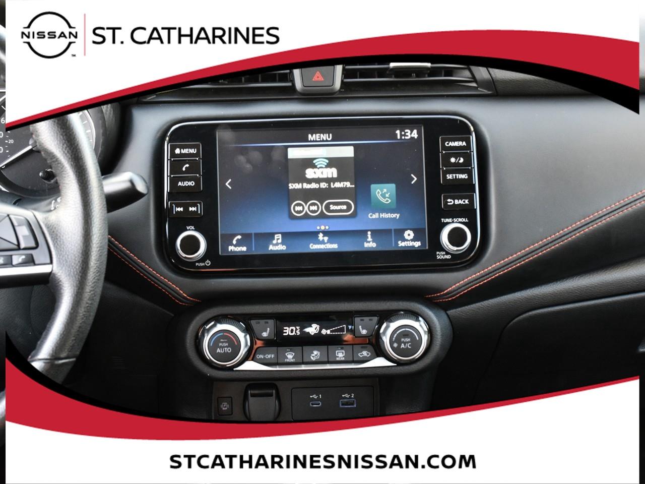 2023 Nissan Versa SR Photo