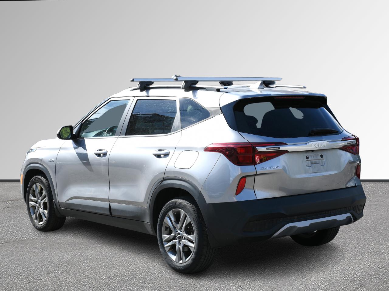 2022 Kia Seltos LX CPO  Clean Carfax  Carplay /Android Auto  Heate Photo