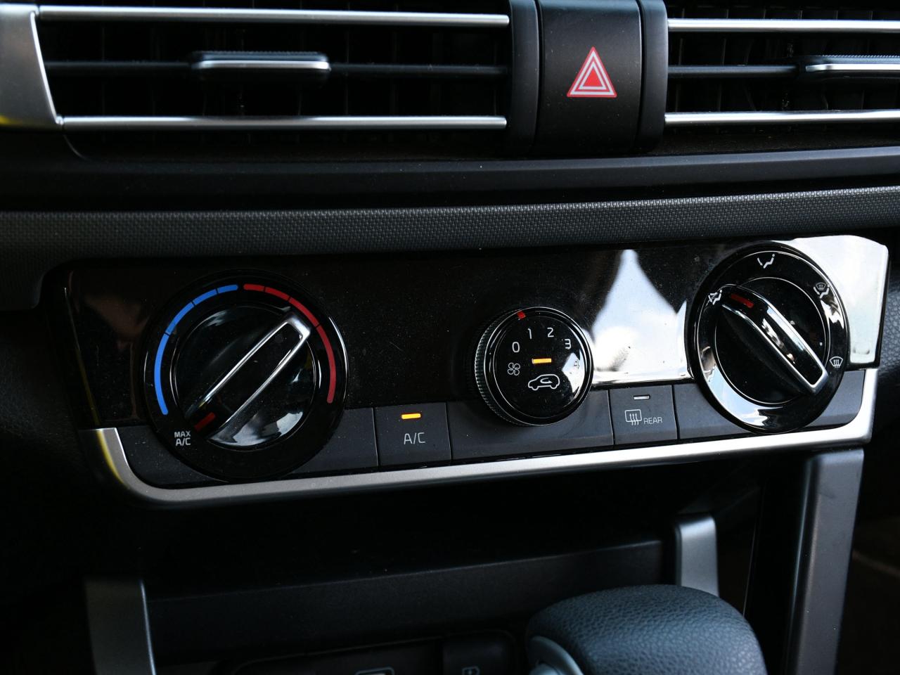 2022 Kia Seltos LX CPO  Clean Carfax  Carplay /Android Auto  Heate Photo