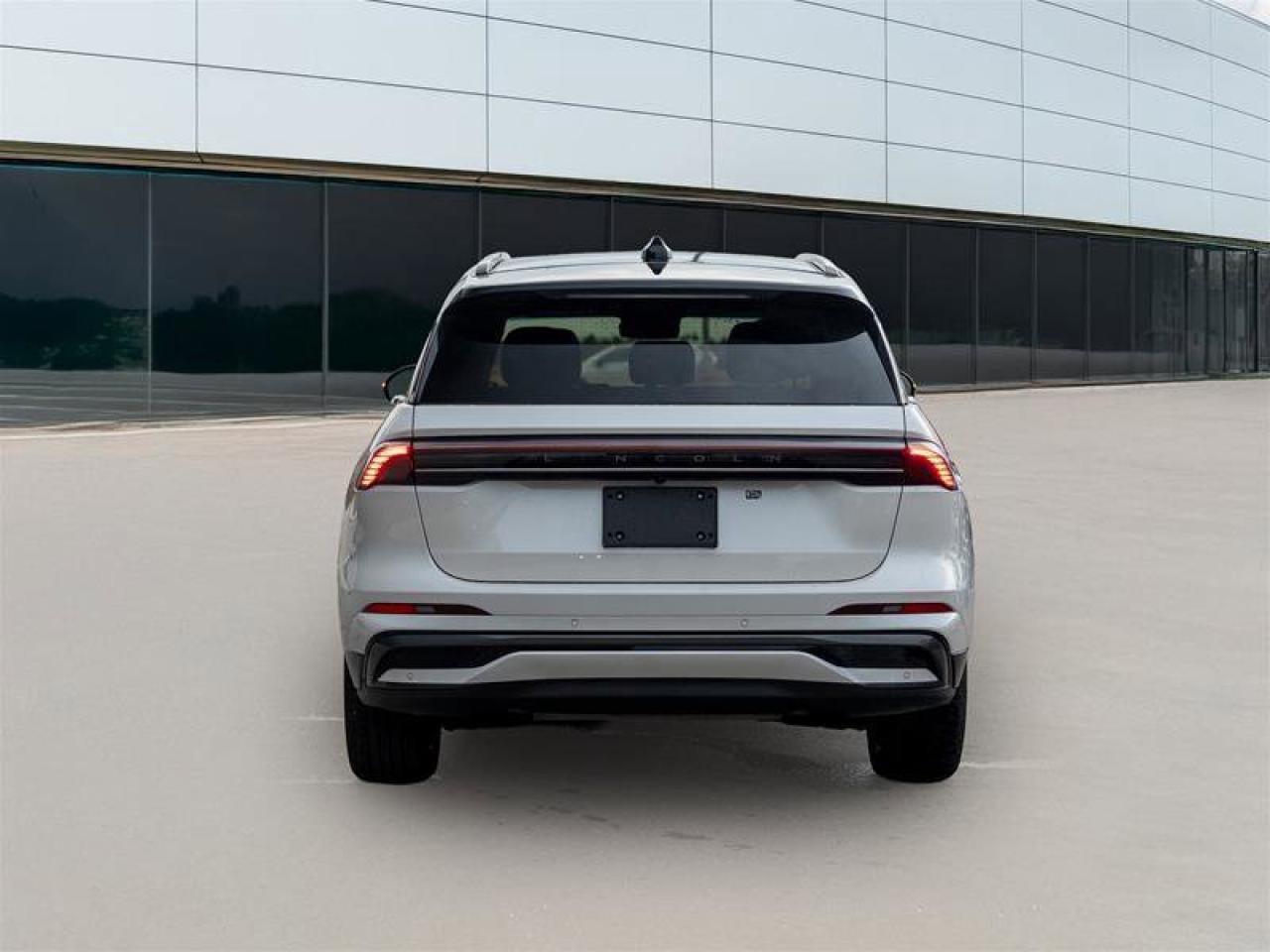 2024 Lincoln Nautilus Reserve White Photo