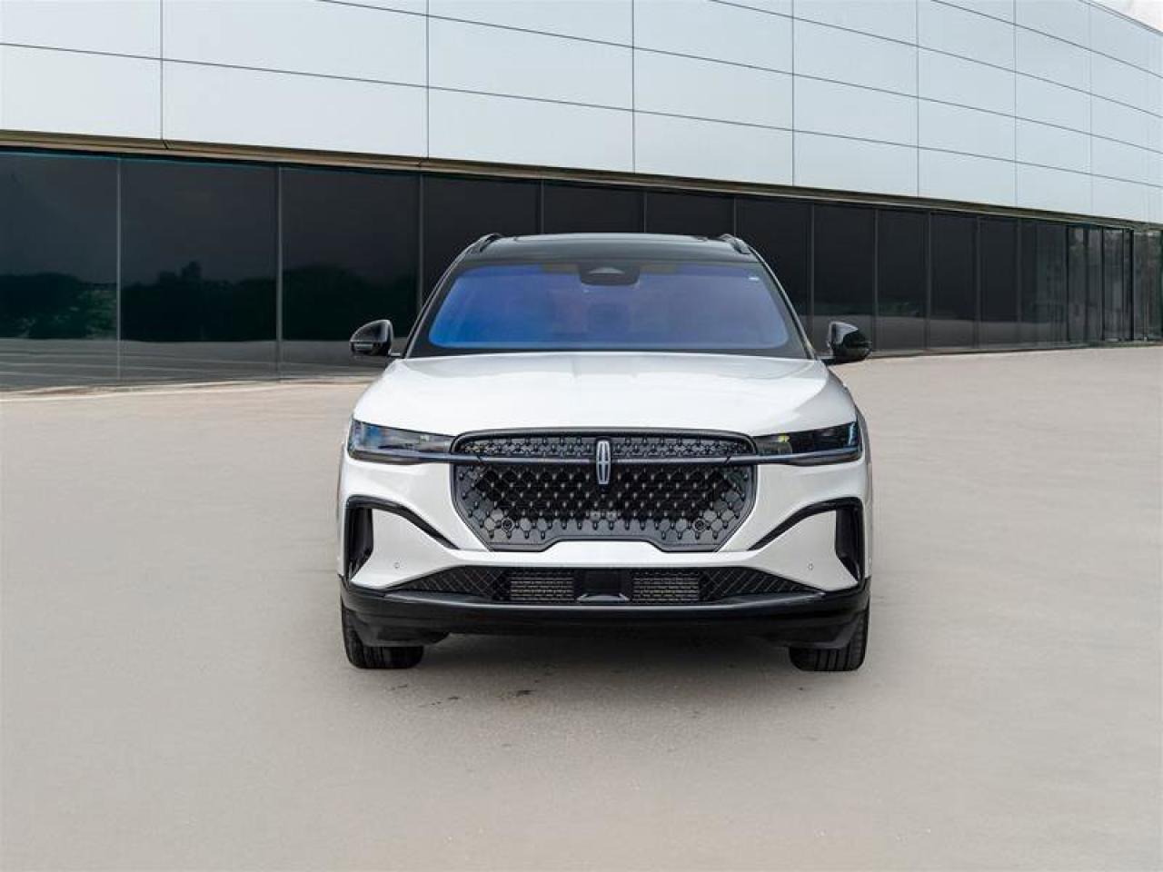 2024 Lincoln Nautilus Reserve White Photo