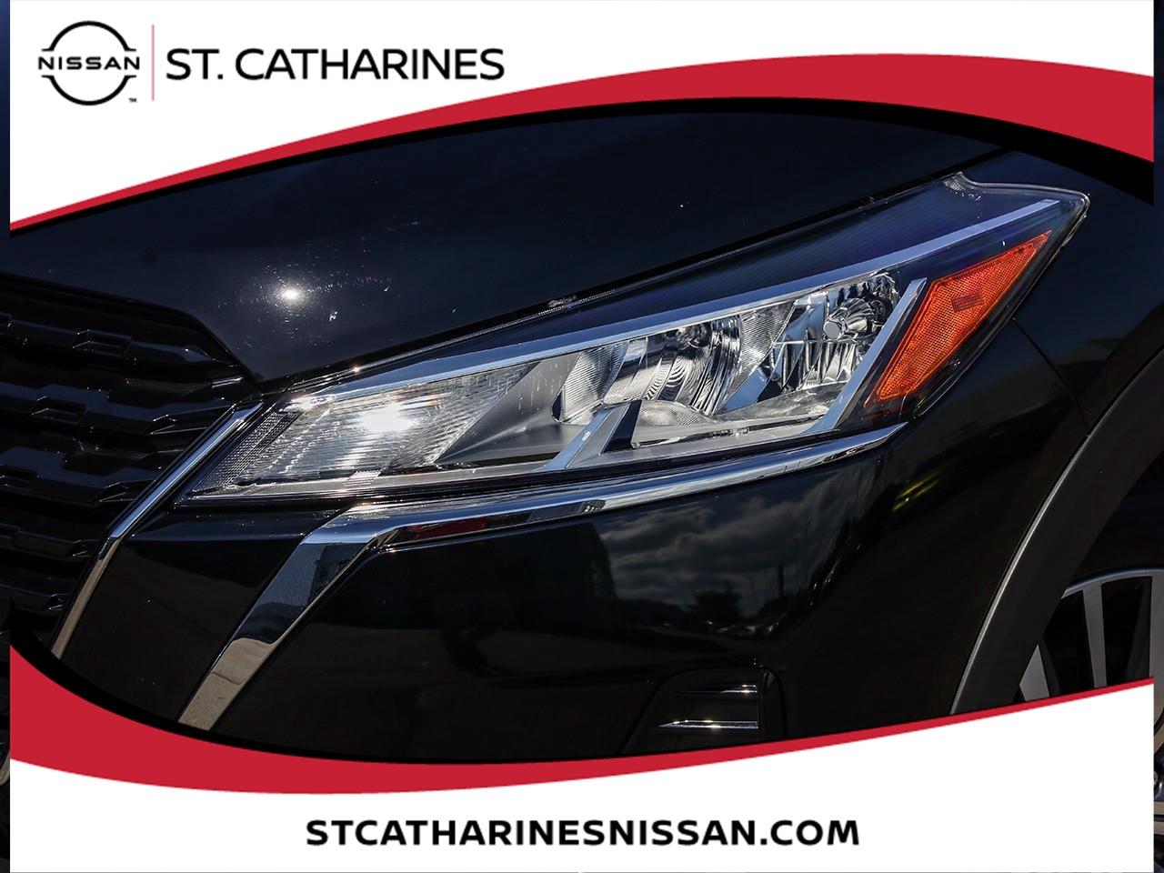 2023 Nissan Kicks SV Photo