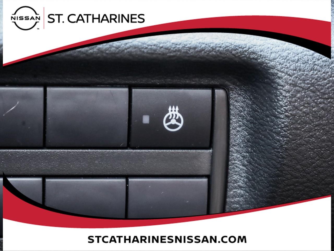 2023 Nissan Kicks SV Photo