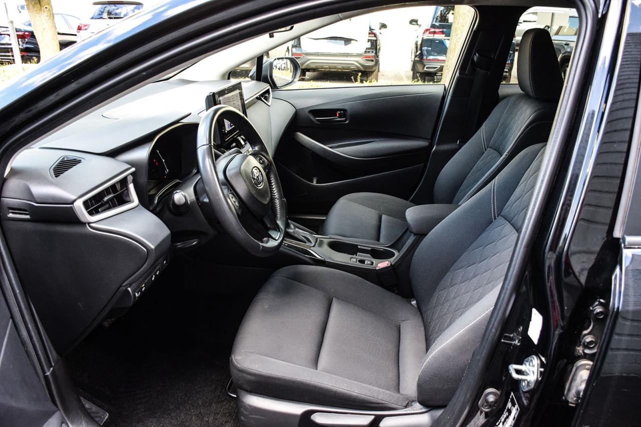 2023 Toyota Corolla Hybrid LE AWD / NO ACCIDENT / CARPLAY / BSM / HTD SEATS Photo