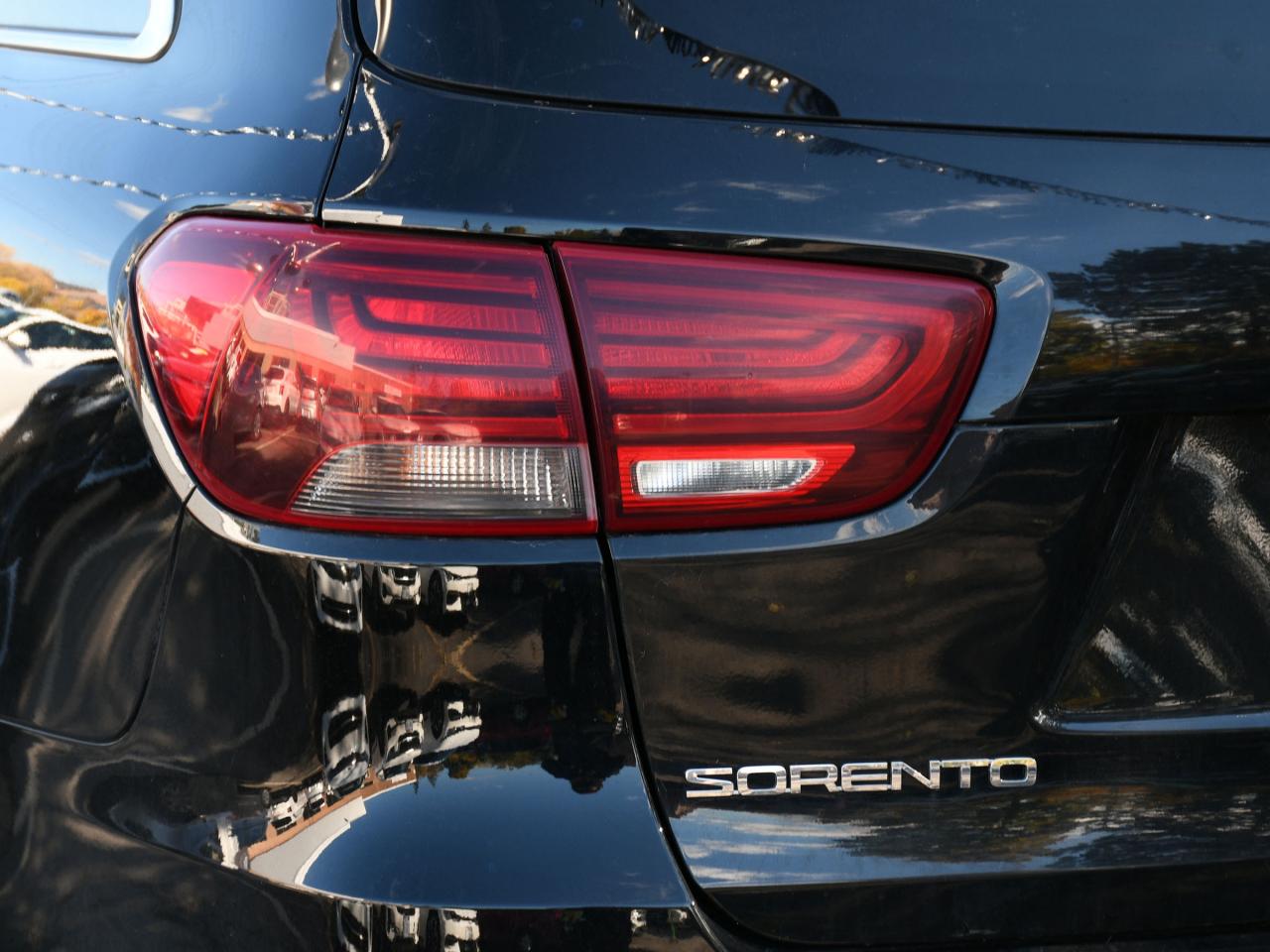 2020 Kia Sorento LX Certified   Backup Camera   Heated Front Seats Photo