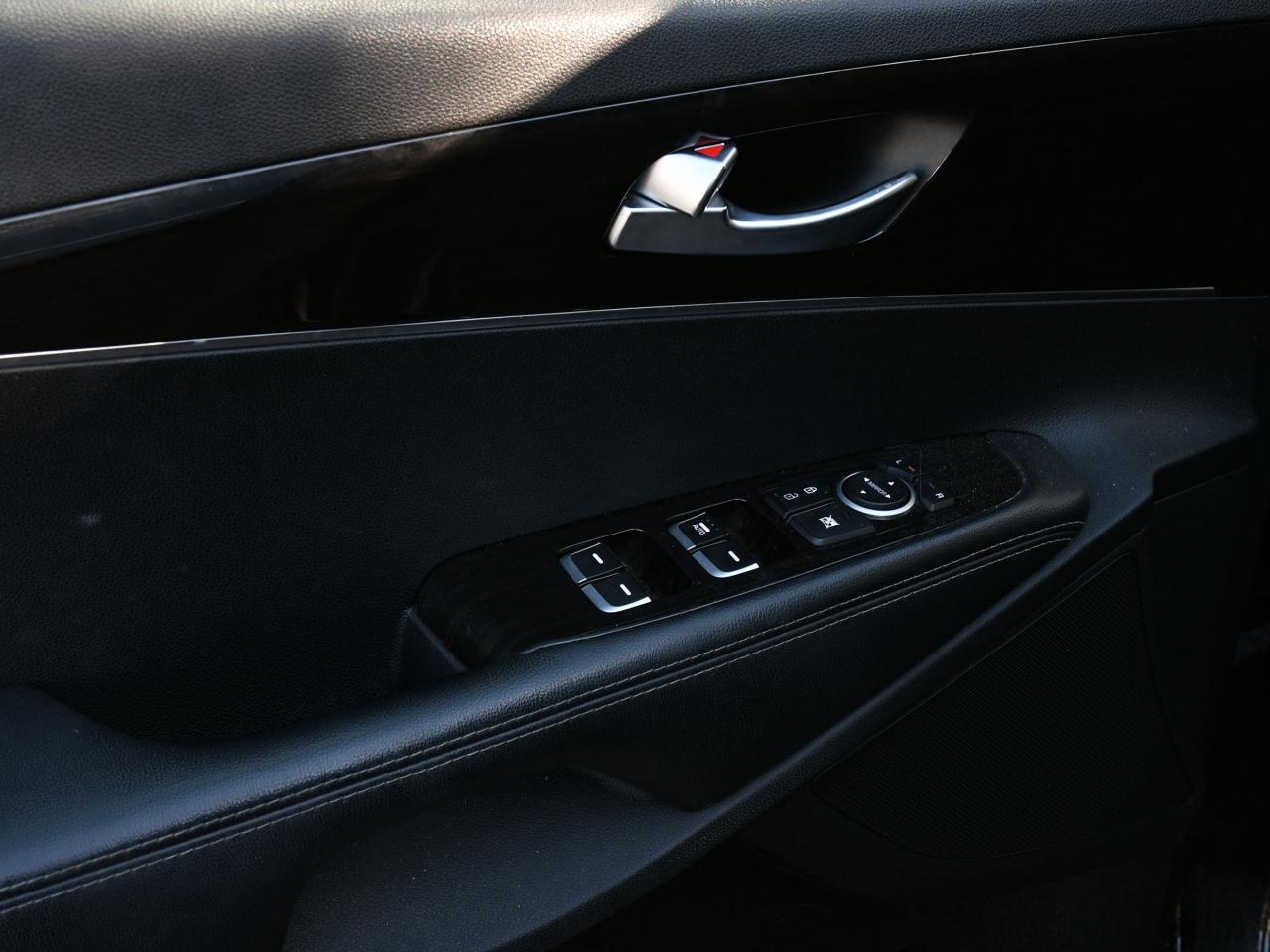 2020 Kia Sorento LX Certified   Backup Camera   Heated Front Seats Photo