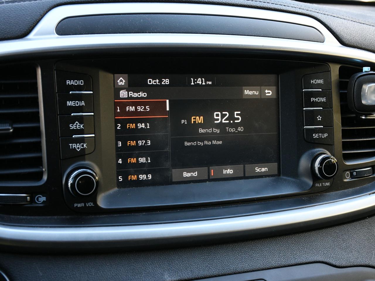 2020 Kia Sorento LX Certified   Backup Camera   Heated Front Seats Photo