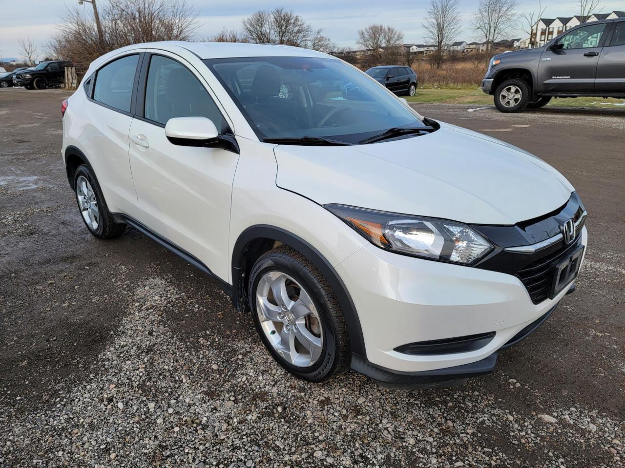 2016 Honda HR-V LX Photo