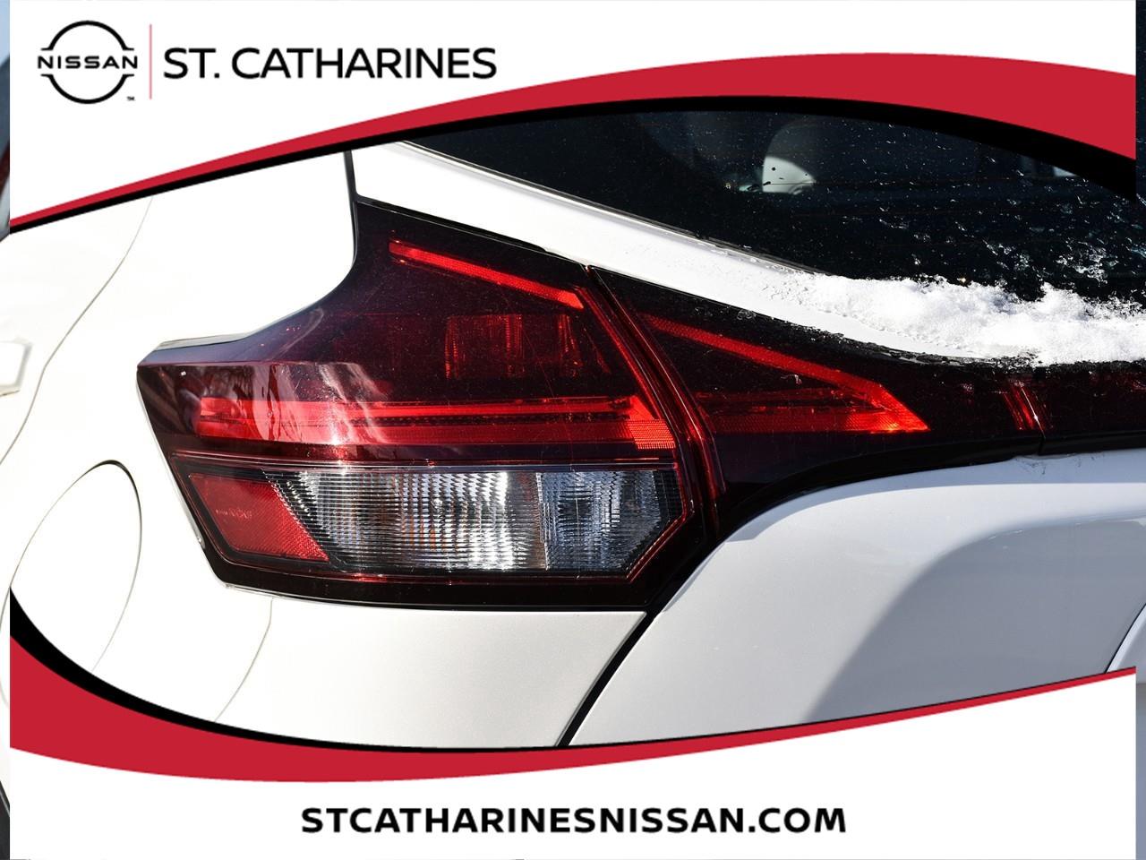 2023 Nissan Kicks SR Photo