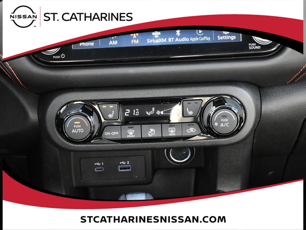 2023 Nissan Kicks SR Photo