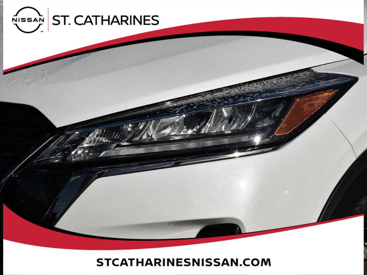 2023 Nissan Kicks SR Photo