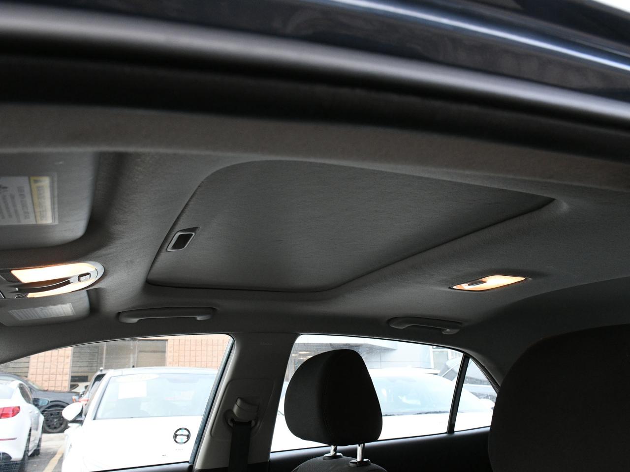 2023 Kia Rio 5-door EX Premium CERTFIED ALLOY WHEELS  ELECTRONIC STABI Photo