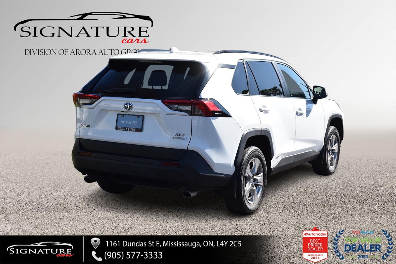 2022 Toyota RAV4 Hybrid XLE AWD / NO ACCIDENT /SUNROOF / CARPLAY / BSM Photo3