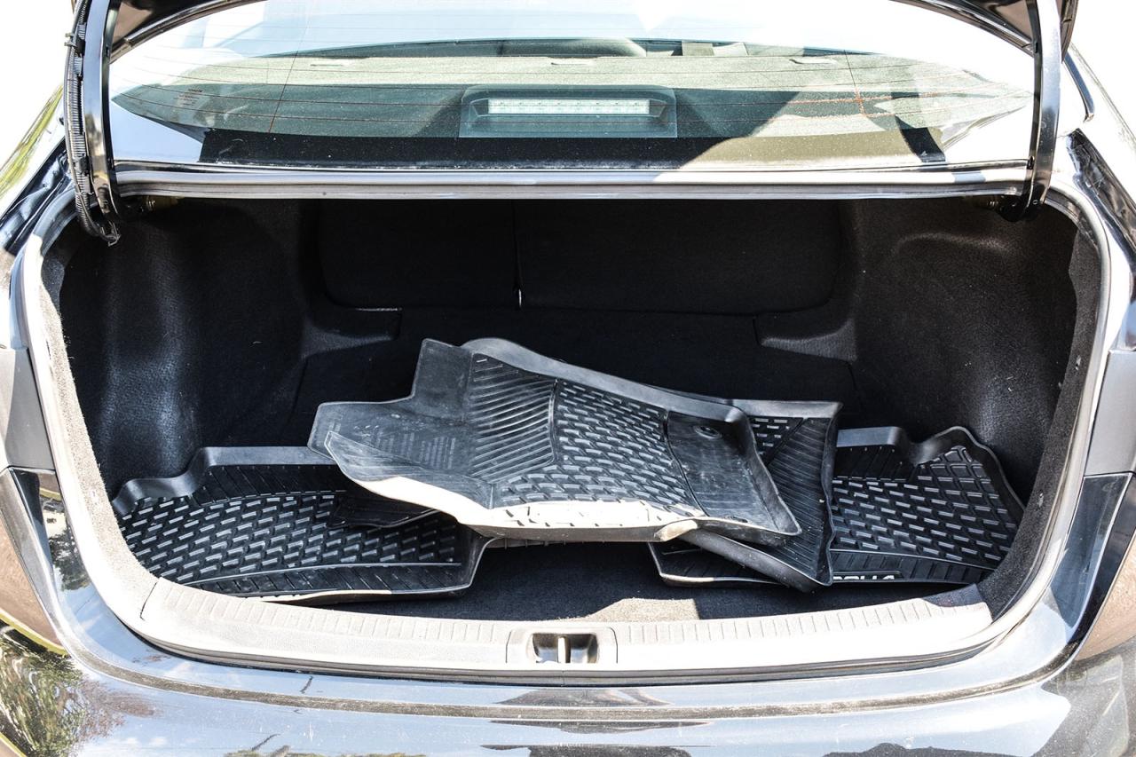 2022 Toyota Corolla LE Upgrade No Accident Sunroof Carplay BSM Photo