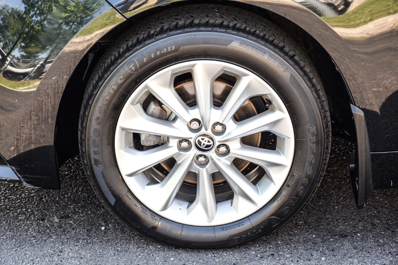 2022 Toyota Corolla LE UPGRADE / NO ACCIDENT / SUNROOF / CARPLAY/BSM Photo