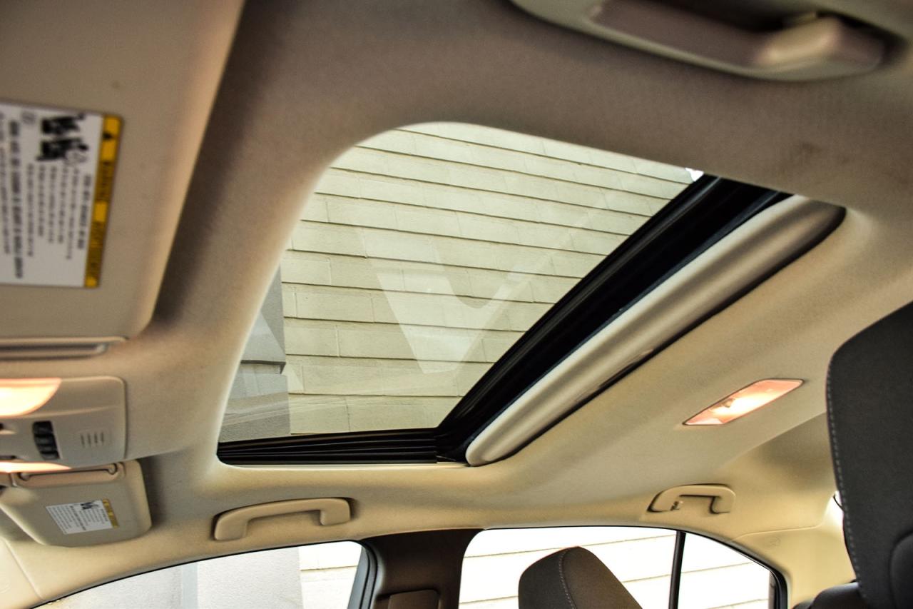 2022 Toyota Corolla LE Upgrade No Accident Sunroof Carplay BSM Photo